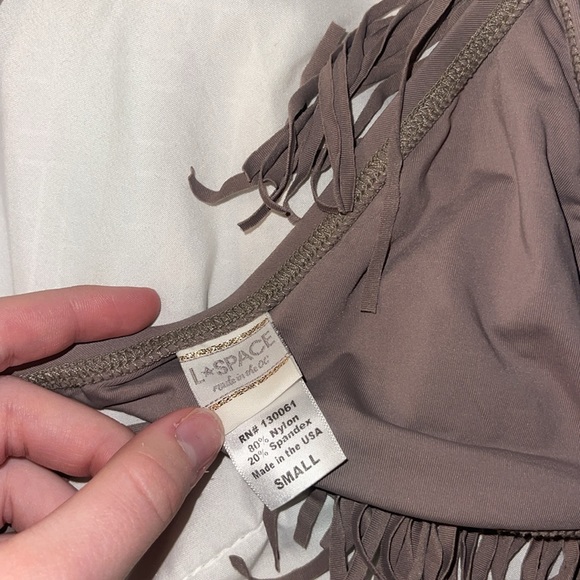 L space swim top - Picture 3 of 3